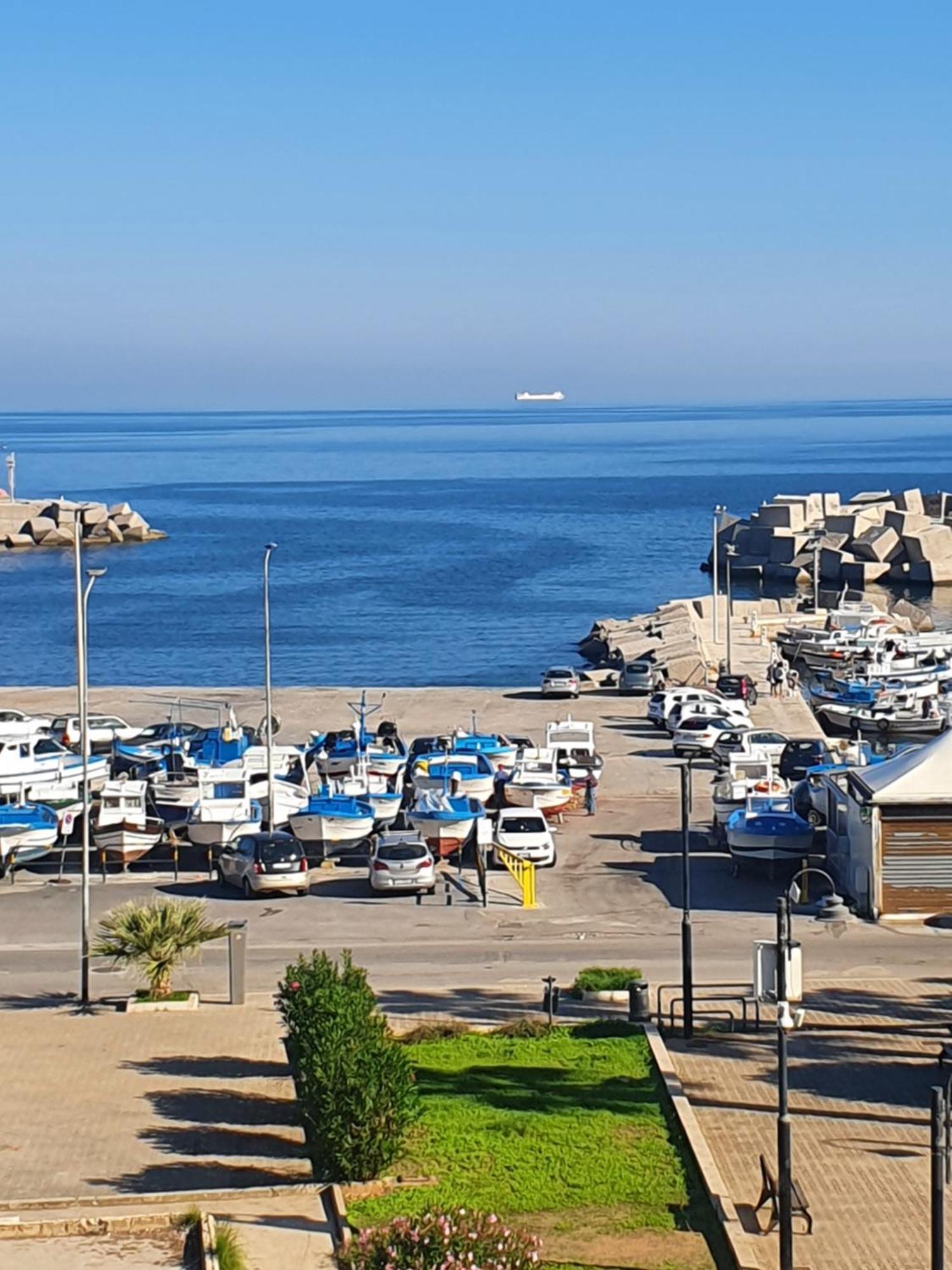 Casetta Ponente Isola delle Femmine Esterno foto